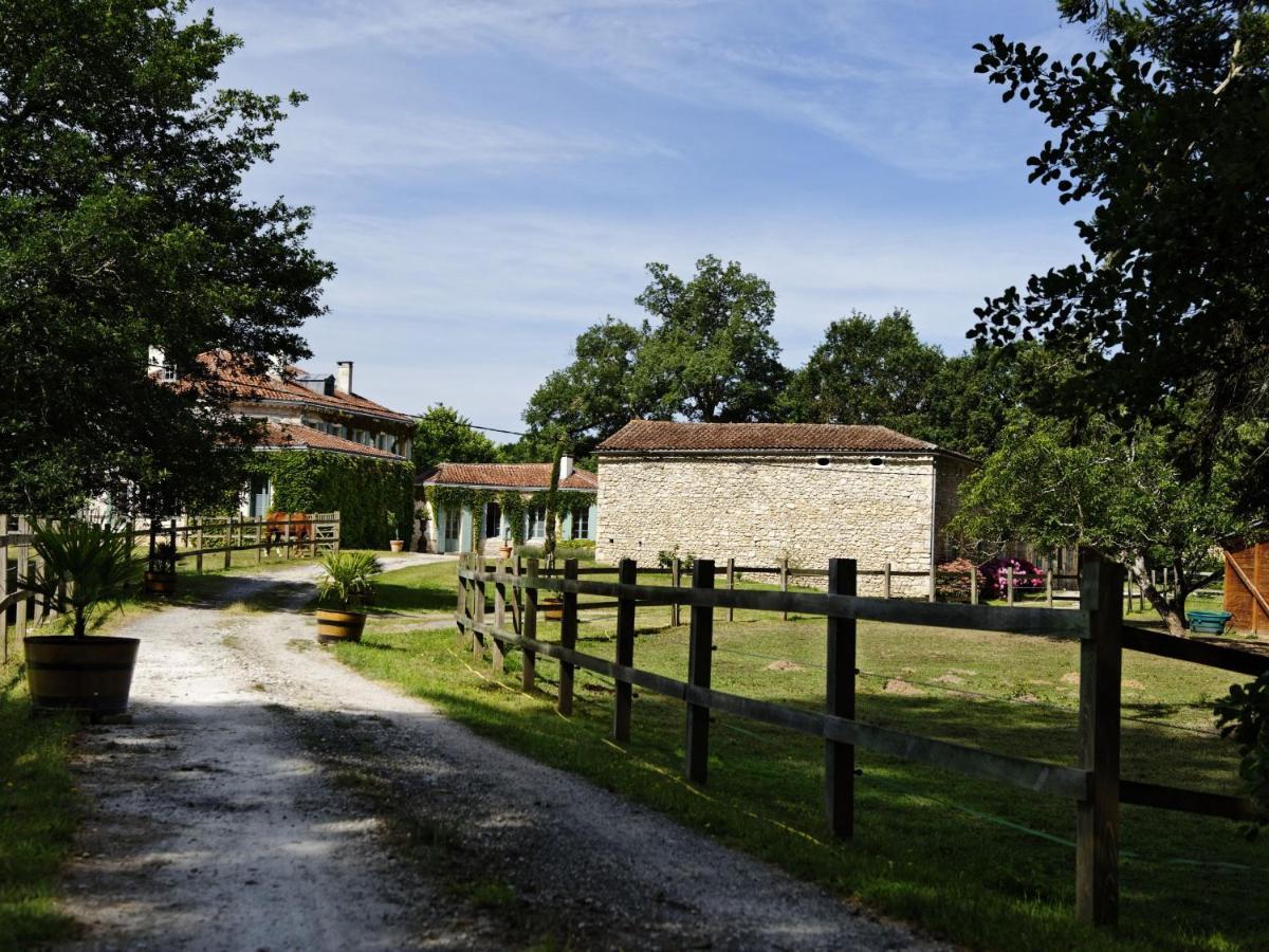 Chateau De L'Isle - Chambres D'Hotes Castelnau-de-Médoc Eksteriør billede